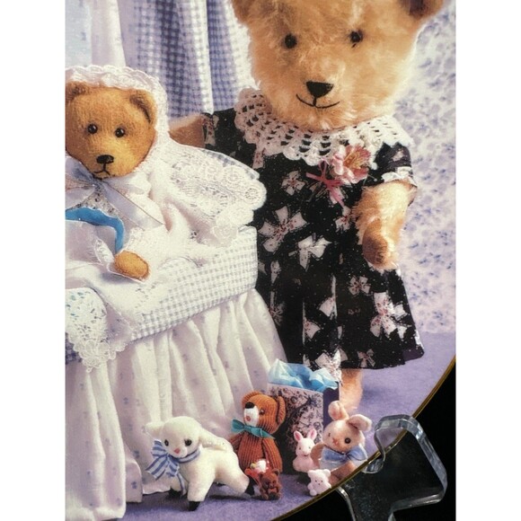 1992 Hamilton Bialosky Family Addition 8.25" Collector Plate - Picture 5 of 8